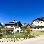Central Apartment Canazei * Canazei