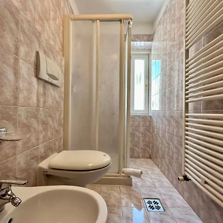 Central Apartment Canazei * 卡纳泽伊