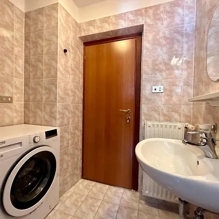 Central Apartment Canazei Appartamento *