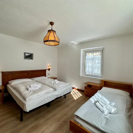 Central Apartment Canazei 公寓 卡纳泽伊