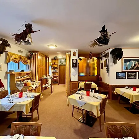 Central Apartment Canazei * Canazei