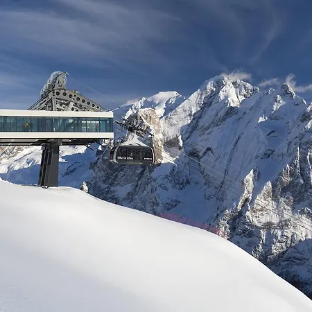 Central Apartment Canazei 公寓 *