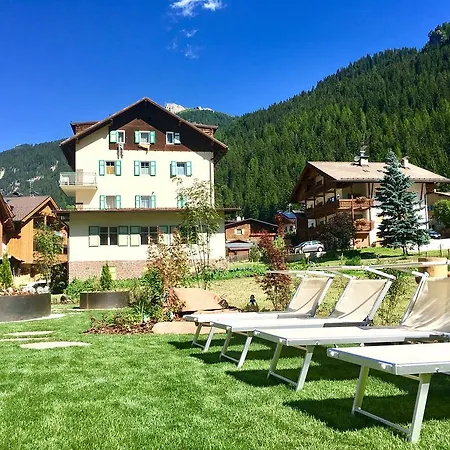 Central Apartment Canazei Canazei