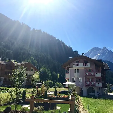 公寓 Central Apartment Canazei 卡纳泽伊