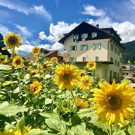 公寓 Central Apartment Canazei *