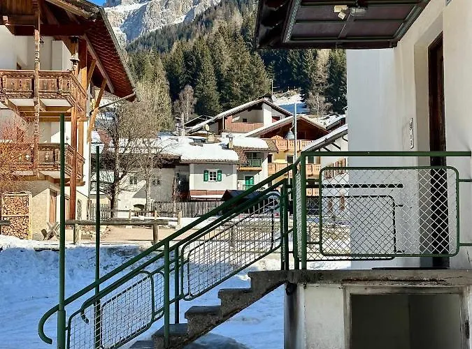 Central Apartment Canazei