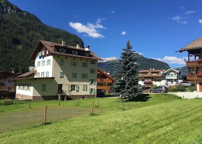 Central Apartment Canazei Apartment Canazei