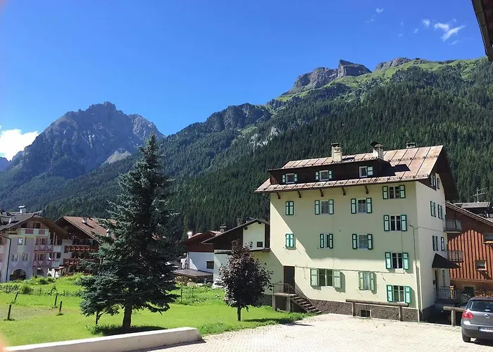 Central Apartment Canazei