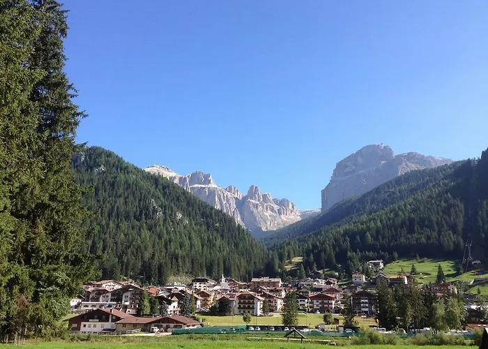 Apartment Central Apartment Canazei