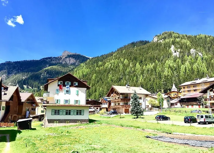 Central Apartment Canazei